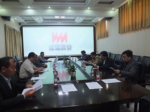 1523437438