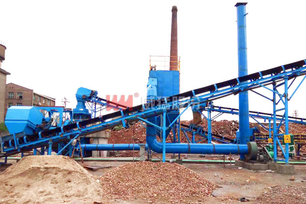 1525244818