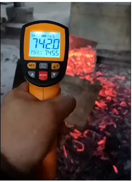 1695810944